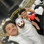 Riadh Belaïche Instagram - Là, où tu ne peux différencier le riche du pauvre car tous vêti de la meme manière. 🕊️ Là, où tout ce qui compte c’est ton comportement et tes bonnes actions. 🤲🏼✨ Je vis un rêve et plus je monte plus je cherche à garder les pieds sur terre. Chaque année je demande la même chose, que Dieu m’aide à devenir une personne meilleure. 🤍 Apprendre, se cultiver, sans étaler son peu de savoir. Aider son prochain le plus possible sans que personne ne le sache. 💫 La quête de toute une vie. Que Dieu nous donne la sincérité dans nos intentions et nos actes. Qu’Il nous protège d’être un mal pour les autres et pour nous même. Ameen Mecca, Saudi Arabia