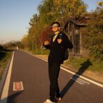 Riadh Belaïche Instagram - Life 🤍 📸 @yanis_md 홍대입구역