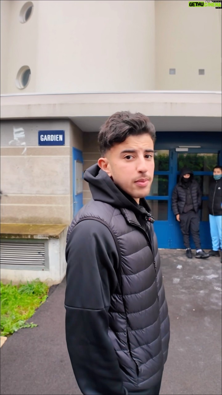 Riadh Belaïche Instagram - Pourquoi personne les connaît ? 🤣🤣🤣