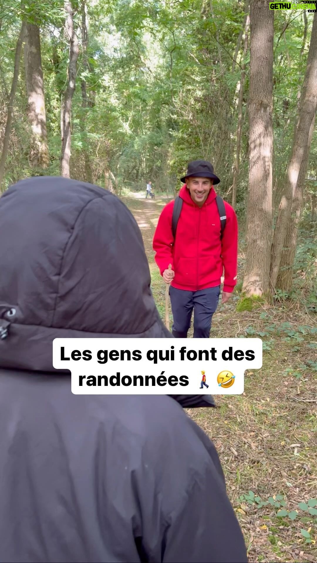 Riadh Belaïche - 275.3K Likes - Ils sont vraiment sympa 🤣🚶♂️
Credit : @dauduhh