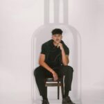 Riadh Belaïche Instagram - Chacun est maître de sa réussite, il n'y a que la persévérance qui te sépare de tes rêves. Prends ton destin en main. 👊🏼 25 ans, j'ai le même âge que #BOSSBottled, une coïncidence ? Je ne pense pas, #BeYourOwnBOSS, @boss - (publicité)