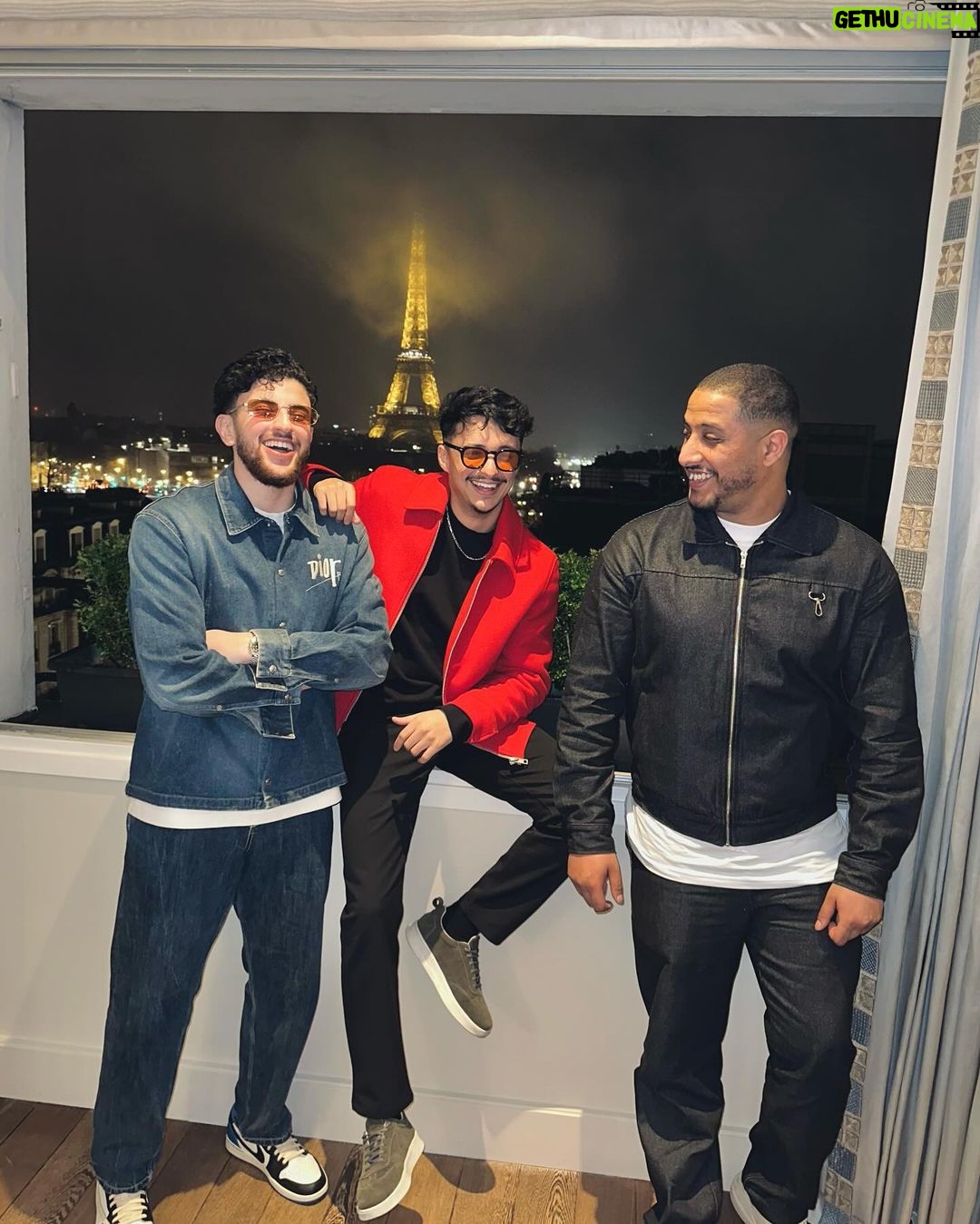 Riadh Belaïche - 260.4K Likes - Les trois dans un film ? 🍿⭐️🇩🇿