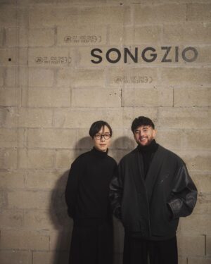 Riadh Belaïche Instagram - Late night ✨

Congrats to you my friend for this excellent show 👏🏼🇰🇷

w/ @songzio_official 

📸 @lubakilubaki