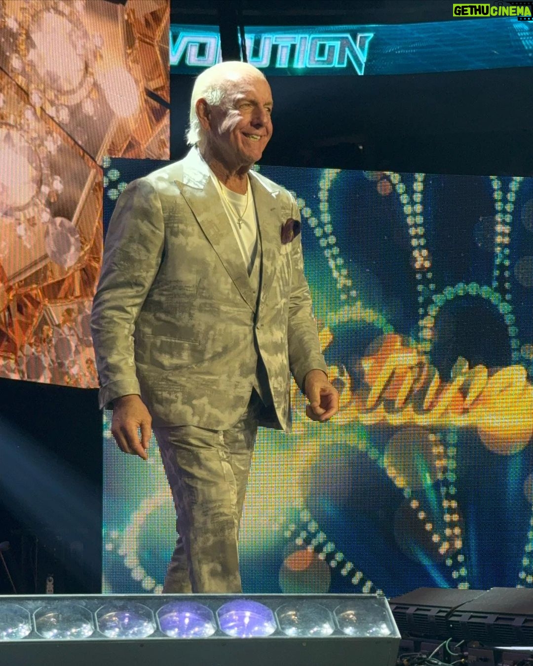 Ric Flair Instagram - If You Want To Be Happy, Do Not Dwell In The Past. Do Not Worry About The Future. Focus On Living Fully In The Present. WOOOOO!
