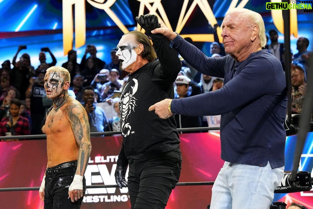 Ric Flair Instagram - Getting Ready To See One Of The All Time Greats Walk Away From Something With A Smile On His Face Knowing That He Has Entertained The World His Entire Career! Thank You @Stinger! LFG! #AEWRevolution @aew