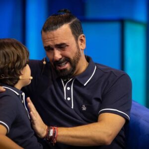Ricardo Margaleff Instagram - Disculpen... se me metio un Mati en los ojos 🩶🩶

Conexiónes magicas diria yo 

#TBT #papá #hijo #felicidad