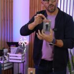 Ricardo Margaleff Instagram - Probé un rodillo absorbente de exceso de grasa que puede ser utilizado por cualquiera para eliminar el brillo de la cara. Incluso puede ser usado por aquellos que estén maquillados sin arruinar el maquillaje previamente aplicado.