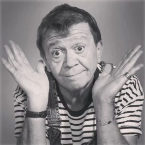 Ricardo Margaleff Instagram - Una enorme y dolorosa perdida. 
Descanse en Paz, Xavier López "Chabelo".

🖤

Para tantos qué nos dedicamos al humor, una referencia de la dedicación y humor blanco