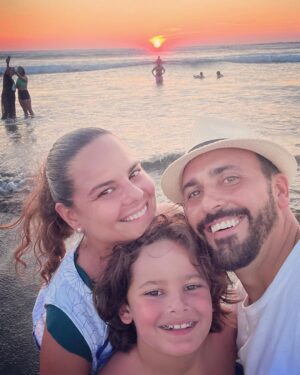 Ricardo Margaleff Instagram - Así nuestro último día, último atardecer del año!!! Con mis amores!!! FELIZ AÑO PARA TI QUE ESTÁS LEYENDO!!! Muchas muchísimas bendiciones para ti y los tuyos!!!