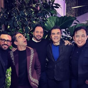 Ricardo Margaleff Instagram - Cada familia es única y especial en su forma imperfectamente perfecta de ser 

#Familia #Amigos #SoldOutMgt  #SoldOutFamilia #Omar #Adrian #gonzo #Sultán