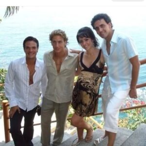 Ricardo Margaleff Instagram - Quien sabe de que año es este #tbt 

#novela #personaje #actor #maragaleff