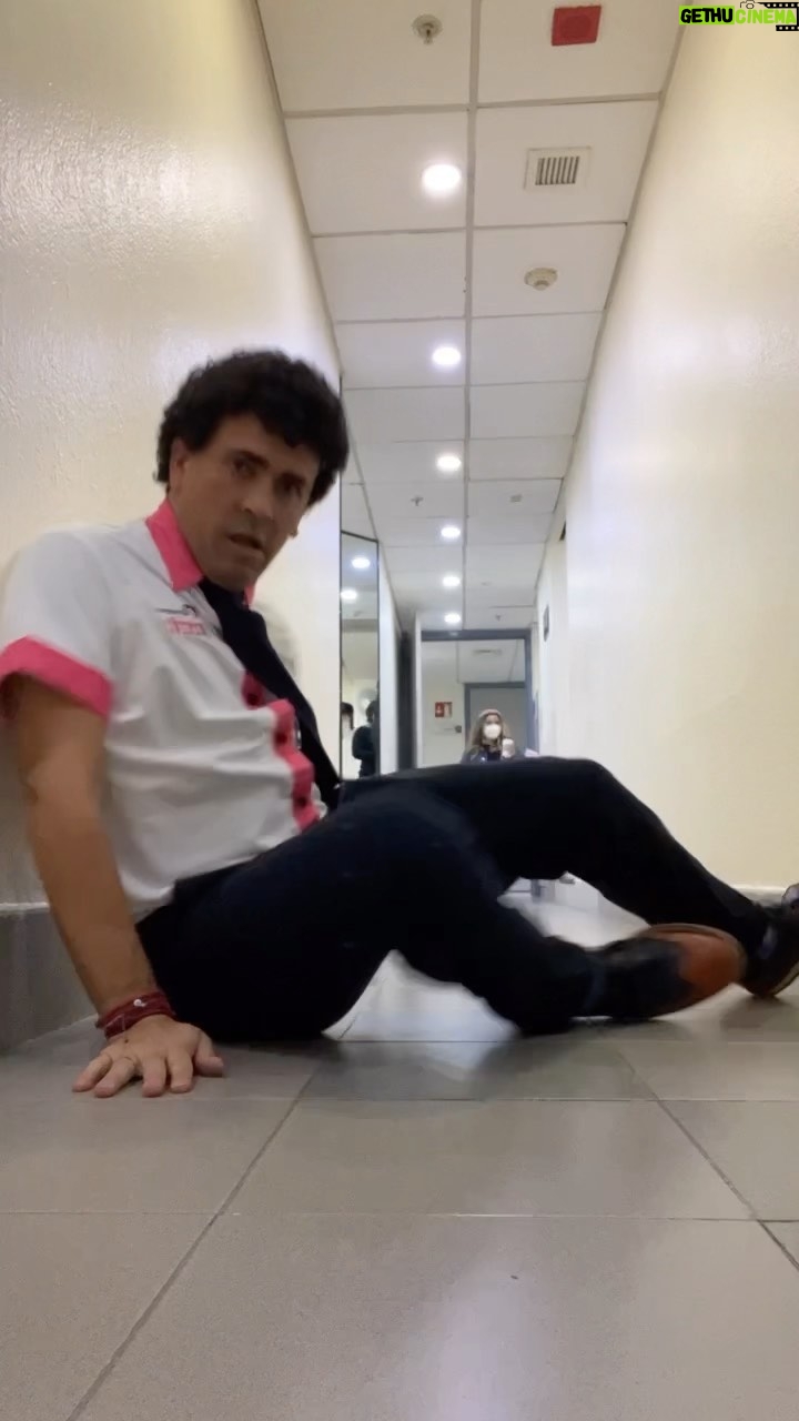 Ricardo Margaleff Instagram - Cc llegas a tu trabajo y te acuerdas que te encaaaaaaanta!!!