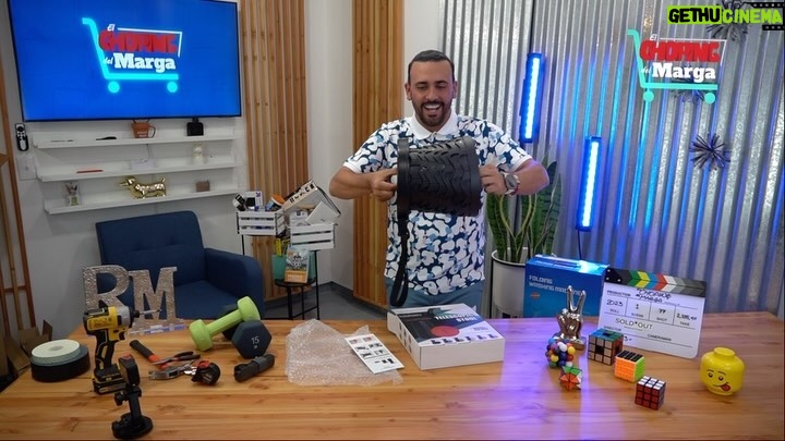 Ricardo Margaleff Instagram - Atención Compulshoppers… Este 1 de Noviembre no te pierdas el estreno de “El Choping del Marga” a través del canal de YouTube de @ricardomargaleff 📦📦 ¡Descubre y enamórate de todos esos productos que ves en internet y no sabías que necesitabas!