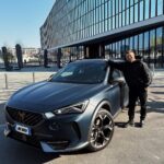 Riccardo Dose Instagram - Sono troppo emozionato e felice di farvi vedere la mia nuova auto. Dopo 10 anni in cui la mia amata Toyota Aygo mi ha portato in qualsiasi parte d’Italia, era giunto il momento di cambiarla. Sono veramente contento di essermi tolto questa piccola soddisfazione Fatemi sapere che cosa ne pensate amici ❤️