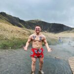 Riccardo Dose Instagram - Il vichingo più tamarro di tutta l’Islanda. Grazie a @sivola.it per questo viaggio senza senso.