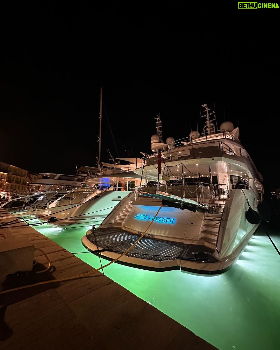 Riccardo Dose Instagram - Chi sono? Voglio solo risposte sbagliate. Saint-Tropez