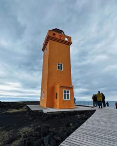Riccardo Dose Instagram - Il vichingo più tamarro di tutta l’Islanda. Grazie a @sivola.it per questo viaggio senza senso.