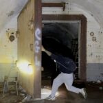 Riccardo Dose Instagram – MISSIONE IMPOSSIBILE: ENTRARE DENTRO UNO DEI BUNKER SEGRETI PIÙ GRANDI D’ITALIA! 

Tagga una persona nei commenti che porteresti in questo posto!