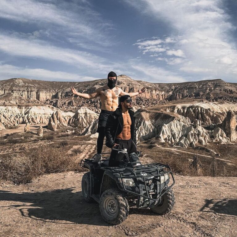 Riccardo Dose Instagram - Secondo voi è la foto più tamarra di tutta la Turchia? 🇹🇷 Cappadocia, Turchia