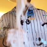 Riccardo Dose Instagram - QUANDO HAI 2 MILIONI DI ISCRITTI MA LA TUA VITA FA COMUNQUE SCHIFO. A parte gli scherzi grazie di cuore per questo traguardo, sono consapevole di essermi impegnato veramente tanto per raggiungere questo obiettivo, ma allo stesso tempo non riesco ancora a crederci. Un grazie speciale a @danieldaddetta per essere entrato a far parte di questo incredibile percorso.