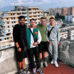 Riccardo Dose Instagram - Ora siamo parte del quartiere AHAHAH (è uscito il video su YouTube dell’esplorazione delle vele) @danilorusso00 @rue_diego Vele di Scampia