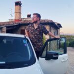 Riccardo Dose Instagram - Nessuno ha bisogno di una vacanza come chi ne ha appena fatta una. Grazie a @locautorent per aver reso il mio viaggio così rilassante. Florence, Italy
