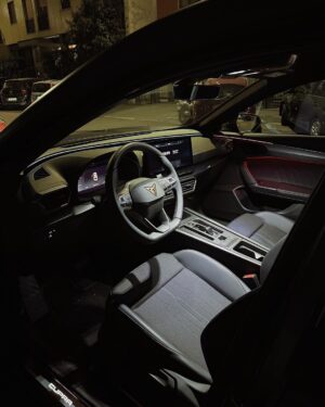 Riccardo Dose Instagram - Sono troppo emozionato e felice di farvi vedere la mia nuova auto.
Dopo 10 anni in cui la mia amata Toyota Aygo mi ha portato in qualsiasi parte d’Italia, era giunto il momento di cambiarla. 

Sono veramente contento di essermi tolto questa piccola soddisfazione

Fatemi sapere che cosa ne pensate amici ❤️