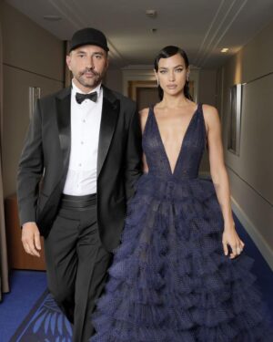 Riccardo Tisci Instagram - It was a great honor for me to participate in such a great event after a decade …Receiving all the love of the people on the red carpet left me speechless. An event made by incredible talents from my land, always makes me prouder to be Italian. Thanks to the genius Martin Scorsese, Il Maestro @giorgioarmani his wonderful team and the one and only @leonardodicaprio for having me 🖤GRAZIE