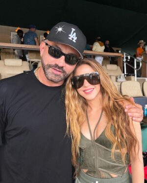 Riccardo Tisci Instagram - 🖤🇺🇸