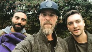 Richard Harmon Instagram - Today is #SpiritDay!@jrbourne1111, @leemajdoub and I stand with LGBTQ youth against bullying. @cw_the100