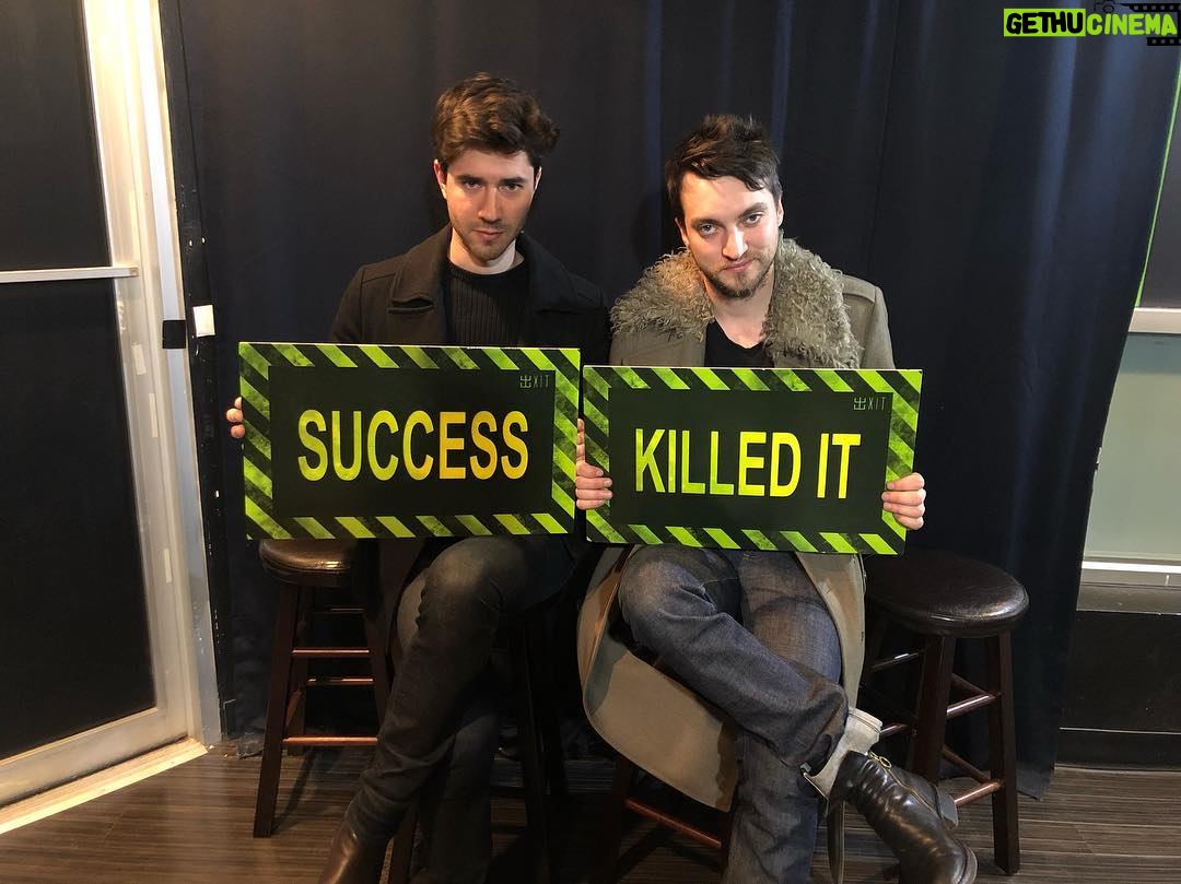 Richard Harmon Instagram - Daddy’s home. EXIT West Broadway