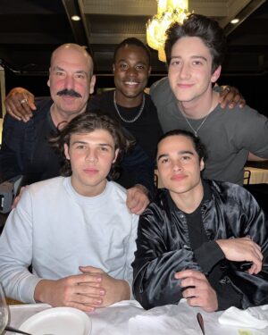 Rick Hoffman Instagram - My guys! #sweethearts #thanksgivingmovie #allwillbecarved