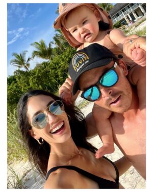 Rickie Fowler Instagram - LIFE IS GOOD👨‍👩‍👧