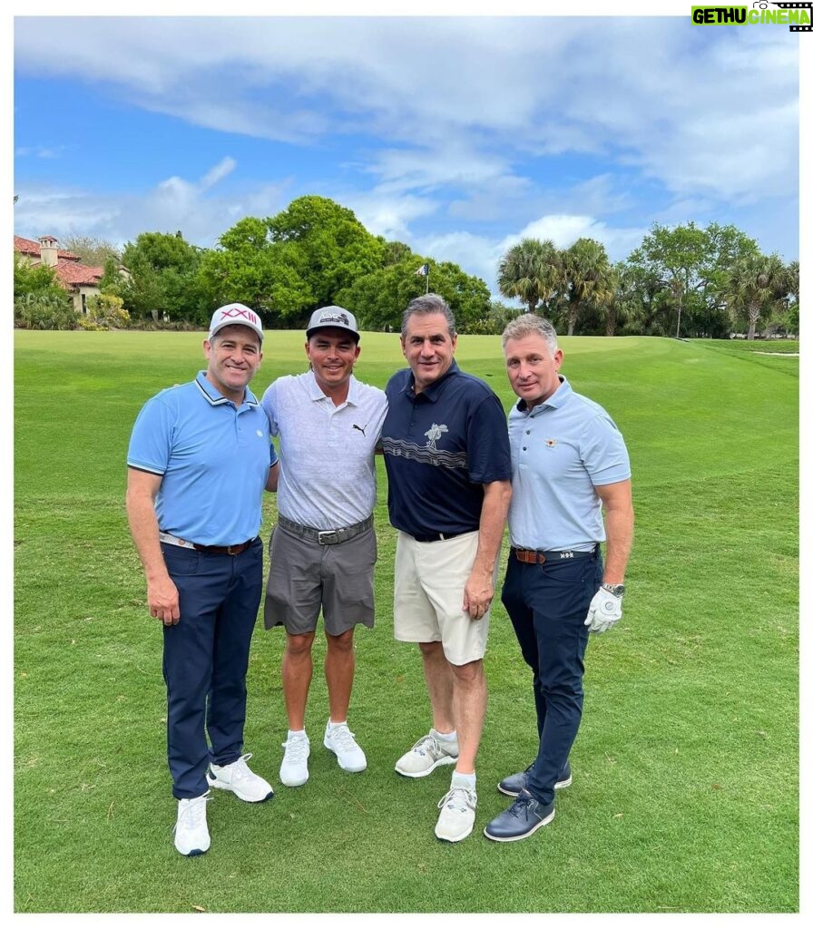 Rickie Fowler Instagram - Great time playing with these guys today benefiting @Mancave_Health for Prostate Cancer…making mens health a global priority👍 Trump National Golf Club Jupiter