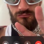 Ricky Montaner Instagram - I suck at social media .. la última es pa quien habrá hecho zoom. ✌🏼