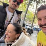 Ricky Montaner Instagram - Es difícil poner en palabras todo lo que tú significas para mí en un caption… pero estas fotos ayudan! Eres el tipo más generoso que conozco, el más talentoso y más apasionado. Haces que todos nos caguemos de la risa constantemente y eres como una especie de catapulta para todos los que te rodeamos. Tus 32, sin duda, creo que han sido de mis favoritos contigo… siento que vivimos cosas inmensas juntos.. desde nuestro regreso a Venezuela, verte desvivirte por Apolo, y Hotel Caracas! Etc…Ufff y lo mejor es que creo que los 33 van a estar aún más increíbles… todo en lo que te has estado partiendo el 🍑 finalmente va a salir!!! No entiendes lo orgulloso estoy de quien eres bro… el mejor tipo que conozco! Feliz cumple Rick