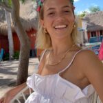 Ricky Montaner Instagram - Hoy cumplo un año de casado con la mujer de mis sueños.. soy el más afortunado..me hizo reír todo el año y me enamoró todos los días. — Despertarme al lado tuyo todos los días es algo así como haberme ganado la lotería. Llevo 365 mañanas siendo tu esposo y voy x todas .. te amooo 08/01/2022