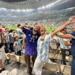 Ricky Montaner Instagram - SOMOS CAMPEONES DEL MUNDO🇦🇷🇦🇷😭😭 SIEMPRE LO SENTÍ EN MI CORAZÓN. SIEMPRE. Y me vine a alentar a este equipo que nos dio todo y más!!!! Nunca dudé. Nos dio la alegría mas grande para un país como el nuestro en mucho tiempo. NO CAIGO🥹 Gracias mi amor por estar acá. Esto es algo que no me voy a olvidar nunca más en mi vida y tuvimos el privilegio de presenciarlo. GRACIAS SELECCIÓN!!! Estoy muy emocionada. Pienso en todo el pueblo argentino y en lo mucho que necesitábamos esto. 18/12/2022 🇦🇷🙏🏻⚽️ Doha