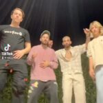 Ricky Montaner Instagram - Sabes que el mundo ha cambiado cuando te sientes productivo por haber hecho un TikTok. Partimos 💪🏼
