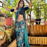 Ridheema Tiwari Instagram - Abhi Naa Jaao 🙏🏼 Jewellery : @itahdnura #sareelove #ridhiematiwari #namaste #mondaymood #sareeaddict #indianwoman Mumbai, Maharashtra