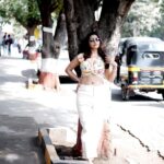 Ridheema Tiwari Instagram - Stuck to the tree to BLOOM BLOOM 🌼 📸 : @mohd_shafiq_72_ #tuesdaymotivation #ridhiematiwari