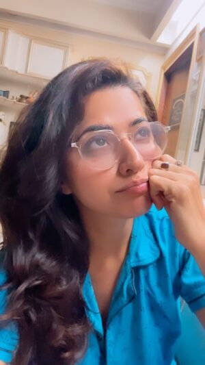 Ridheema Tiwari Instagram - Saari Dua Tere liye 🙏🏼

@jaskaransinghgandhi 

#reelsinstagram #trendingreels #ridhiemareelsit
