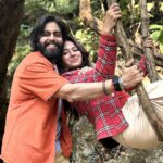 Ridheema Tiwari Instagram - Picnic day with BIWI 😀 @thegoldentusk Managed by : @matsya_media #neveradullmoment #jimcorbett #baratifall #picnicday #ridhiematiwari #jaskaransinghgandhi #wintervacay Barati row Fall