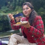 Ridheema Tiwari Instagram - Adventures are always better hand in hand @jaskaransinghgandhi Agree? Managed by : @matsya_media #thegoldentusk #neveradullmoment #couplegoals #lastweekend2023 #ridhiematiwari #jaskaransinghgandhi Barati row Fall