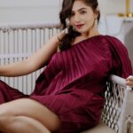 Ridheema Tiwari Instagram - Reminding you what i look like 💟 Outfit : @cameo_store_official Styling : @instylewithaditi 📸 : @kunal_mohite_photography Jewellery @solikocommunications Footwear @londonrag_in Makeup : @shivani_makeup_and_hairstyist Hair : @makeuphair_by_surekhas Location : @blanco_bandra #newyearnewme #ridhiematiwari #potd #newbeginnings #sexylegshot Blanco Andheri
