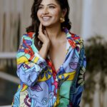 Ridheema Tiwari Instagram - Tis the season to sparkle 💖 Outfit : @cameo_store_official Styling : @instylewithaditi Earrings : @justlilbling 📸 : @kunal_mohite_photography Makeup : @shivani_makeup_and_hairstyist Hair : @makeuphair_by_surekhas Location : @blanco_bandra #christmastime #ridhiematiwari #ootd Mumbai, Maharashtra