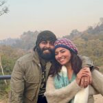Ridheema Tiwari Instagram - Safari mode ON 🤷🏻‍♀️ With @jaskaransinghgandhi 🫶 Managed by : @matsya_media PR : @pr365_pr 📸 : @sardarji_preetwalia #thegoldentusk #neveradullmoment #ridhiematiwari #jaskaransinghgandhi #jimcorbett #intothewild #junglesafari The Golden Tusk, Jim Corbett National Park