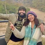 Ridheema Tiwari Instagram - Safari mode ON 🤷🏻‍♀️ With @jaskaransinghgandhi 🫶 Managed by : @matsya_media PR : @pr365_pr 📸 : @sardarji_preetwalia #thegoldentusk #neveradullmoment #ridhiematiwari #jaskaransinghgandhi #jimcorbett #intothewild #junglesafari The Golden Tusk, Jim Corbett National Park