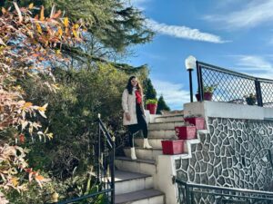 Ridheema Tiwari Instagram - Only going places that spark joy 🤩 

Currently living joy @kasmandapalace 
Managed by : @matsya_media 

#kasmandapalace #kasmandapalaceheritagehotel #wintervacay #mussooriediaries #ridhiematiwari
