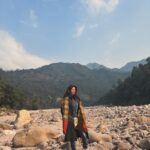 Ridheema Tiwari Instagram - “Let your faith be bigger than your fears.” #eotd #ridhiematiwari #rishikeshtrip Rishikesh ऋषिकेश